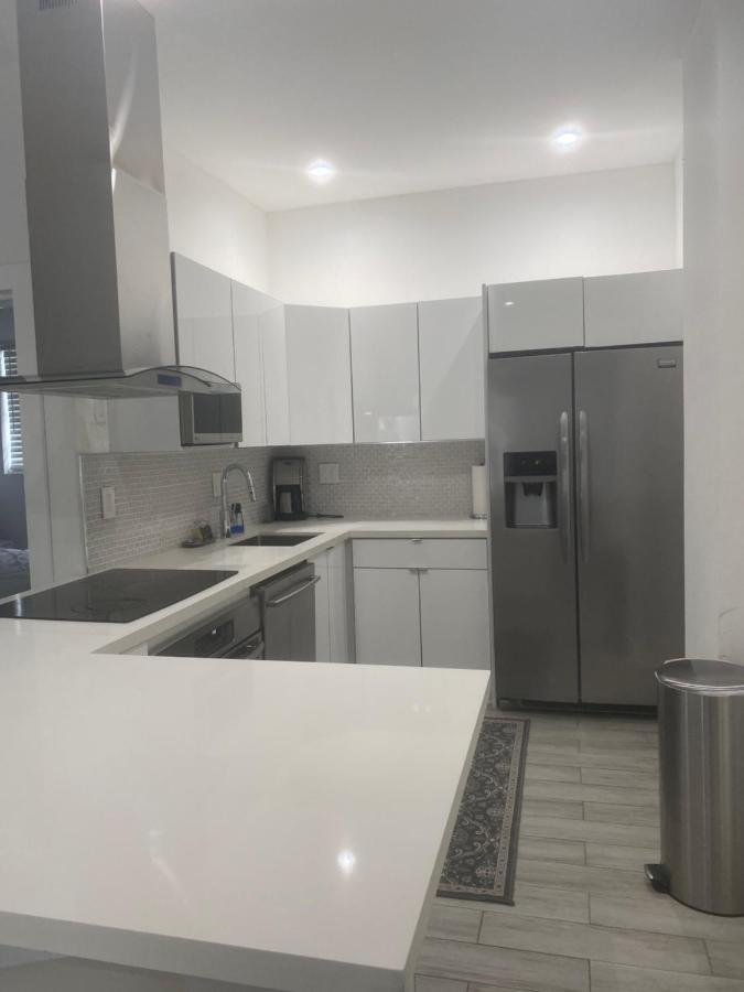 Modern & New,Excellent Location Miami Apartment ภายนอก รูปภาพ